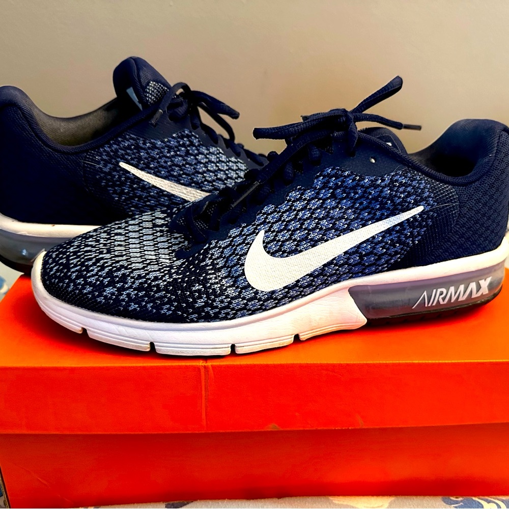 Nike Air Max Sequent 2 in Blue and White, Women’s Size 10.6